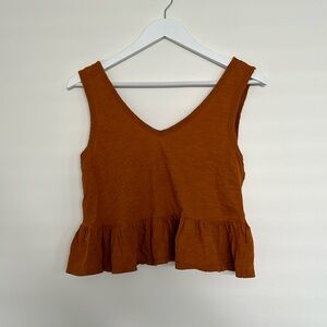 Summer top with ruffle detail